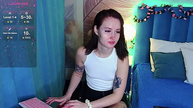 Kendal foxy online show from October 21, 5:35 pm
