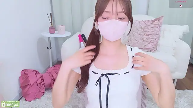Seira  nn online show from May 27, 1:19 pm