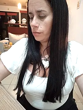 Amarteverdaderamente online show from December 3, 3:58 am