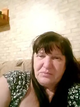 Snapshot of Apeesynka55211 chatting on January 7, 9:39 pm Apeesynka55211 online show from January 7, 9:39 pm