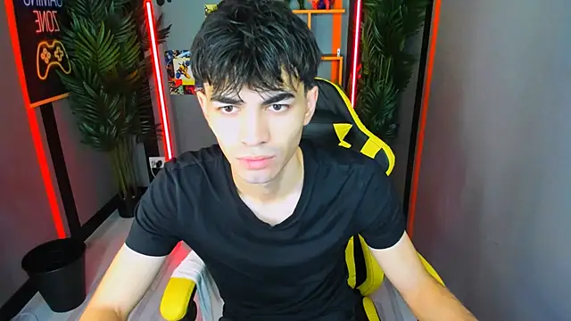 JaremyHarris online show from October 9, 4:49 pm