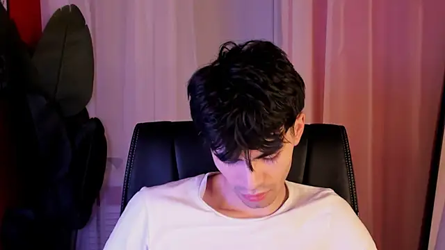 JaremyHarris online show from November 18, 4:17 am