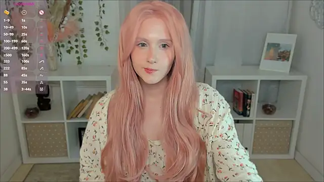 Snapshot of DelilahTaylor chatting on August 1, 9:25 pm DelilahTaylor online show from August 1, 9:25 pm