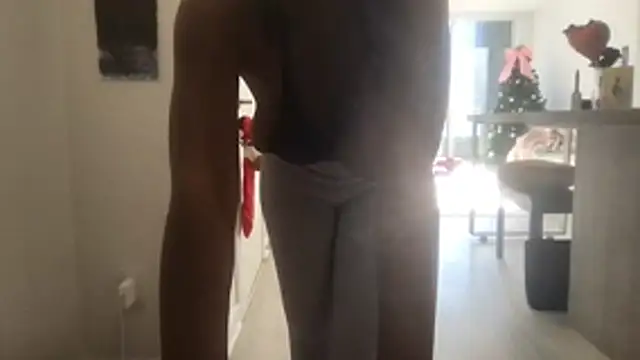 tia   fox online show from February 1, 5:22 pm