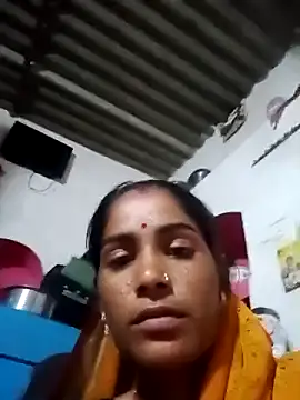 Snapshot of Maya_Rajput5 chatting on October 6, 4:48 pm Maya Rajput5 online show from October 6, 4:48 pm