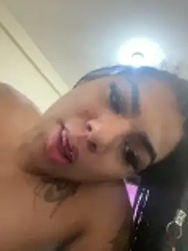 RobertaxGutierrez online show from March 21, 5:16 pm