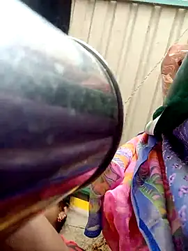 Snapshot of harinisree chatting on November 13, 4:00 am harinisree online show from November 13, 4:00 am