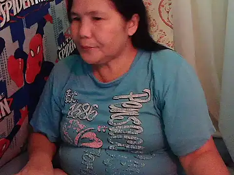 Snapshot of milagrose_rose chatting on May 11, 6:19 am milagrose rose online show from May 11, 6:19 am