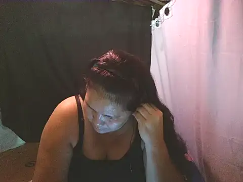 Snapshot of milagrose_rose chatting on May 21, 4:25 pm milagrose rose online show from May 21, 4:25 pm