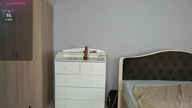 KaiChicken online show from March 17, 12:30 pm