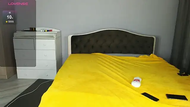 KaiChicken online show from April 11, 9:08 pm