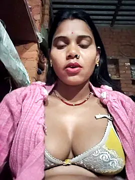 Snapshot of Katrina_kaif143 chatting on January 31, 9:57 pm Katrina kaif143 online show from January 31, 9:57 pm