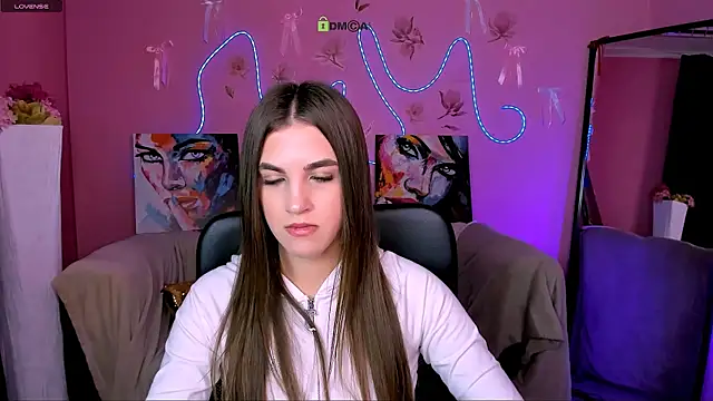 Snapshot of lina_fox12 chatting on July 9, 12:20 pm lina fox12 online show from July 9, 12:20 pm