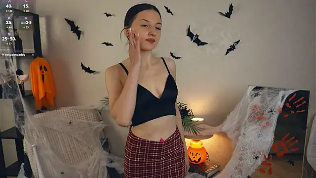 JanellHousen online show from October 30, 5:31 am