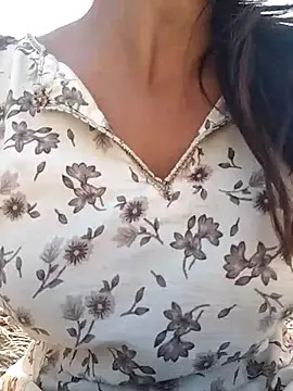 Snapshot of PEEHU-50 chatting on February 27, 2:44 am PEEHU-50 online show from February 27, 2:44 am