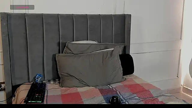 Snapshot of luxuryheaven_8 chatting on October 5, 9:34 pm luxuryheaven 8 online show from October 5, 9:34 pm