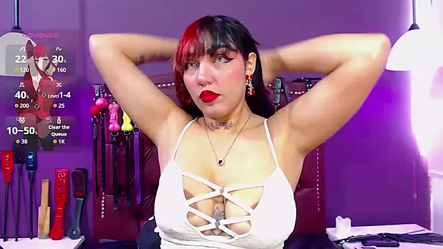 Sophie-dbs online show from April 10, 7:40 pm