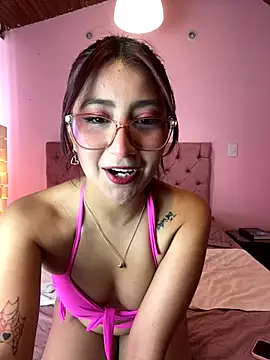 saramooon online show from November 18, 2:43 pm