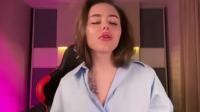 Snapshot of AlmaryKim chatting on January 28, 9:08 pm AlmaryKim online show from January 28, 9:08 pm