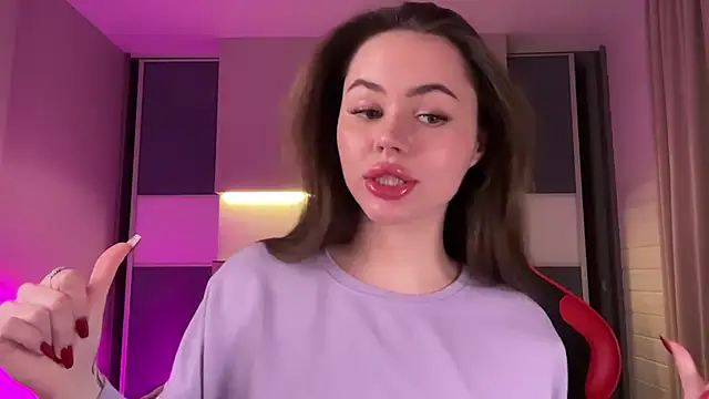 Snapshot of AlmaryKim chatting on February 5, 7:53 pm AlmaryKim online show from February 5, 7:53 pm