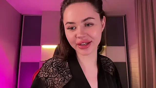 Snapshot of AlmaryKim chatting on February 12, 9:43 pm AlmaryKim online show from February 12, 9:43 pm