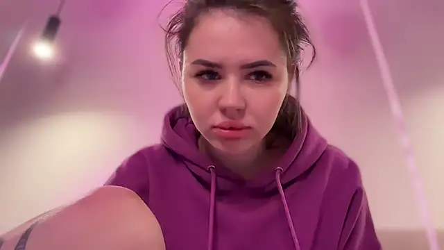 Snapshot of AlmaryKim chatting on October 3, 8:39 pm AlmaryKim online show from October 3, 8:39 pm