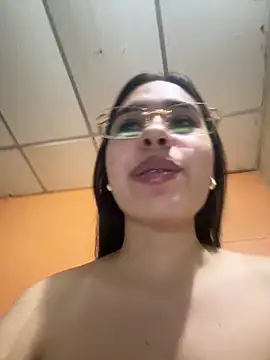 Brianna bunny05 online show from June 21, 9:17 pm