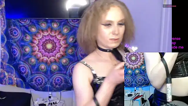 cinderellie online show from December 3, 4:53 am