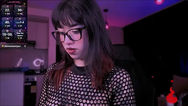 Snapshot of VanessaBlackrose chatting on April 4, 3:38 am VanessaBlackrose online show from April 4, 3:38 am