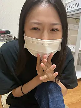 Snapshot of mia2_jp chatting on October 8, 5:05 am mia2 jp online show from October 8, 5:05 am