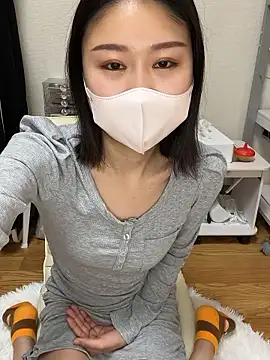 mia2 jp online show from April 17, 10:13 pm