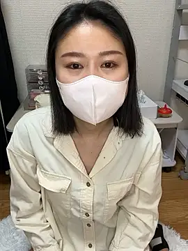 Snapshot of mia2_jp chatting on April 18, 10:21 pm mia2 jp online show from April 18, 10:21 pm