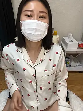 Snapshot of mia2_jp chatting on April 21, 10:12 pm mia2 jp online show from April 21, 10:12 pm