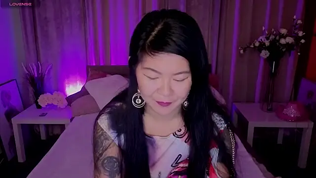BeckySunday online show from October 13, 5:51 am