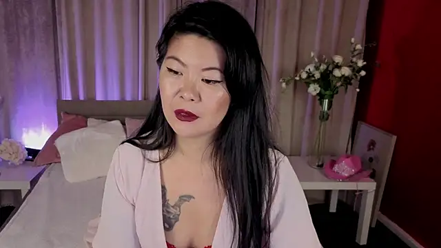 BeckySunday online show from October 18, 8:20 pm