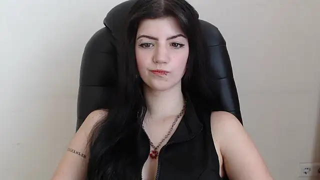 Miamoora online show from October 3, 7:38 am