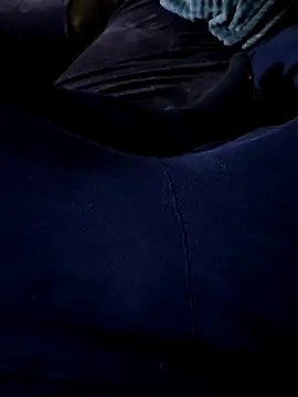 Snapshot of fred77183 chatting on November 10, 11:26 pm fred77183 online show from November 10, 11:26 pm