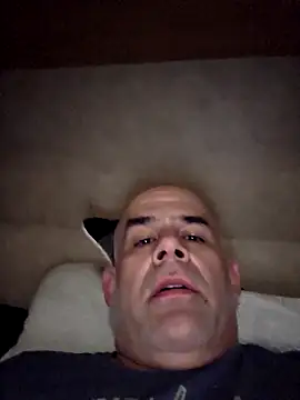 DeeBestEver online show from November 10, 5:45 pm