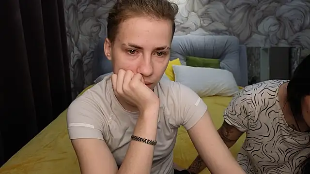 Snapshot of Mary_12 chatting on October 6, 8:34 am Mary 12 online show from October 6, 8:34 am