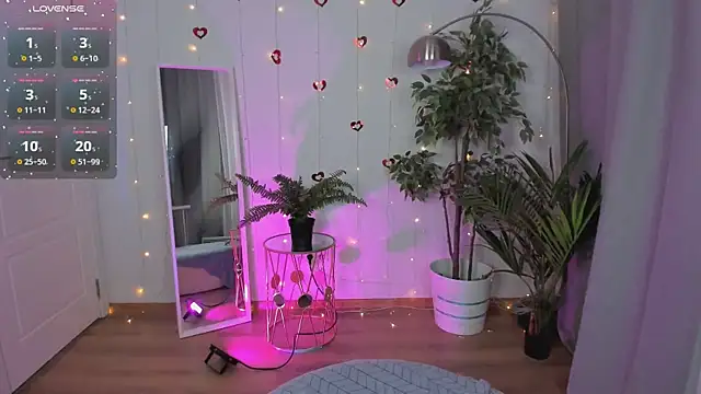 PollyMayer online show from February 12, 8:59 pm