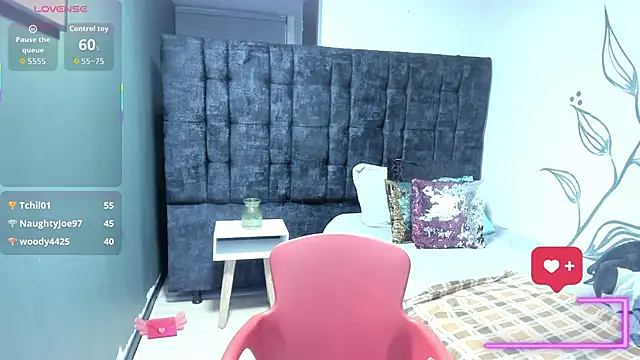 Charlotte  Gray online show from December 21, 7:59 am