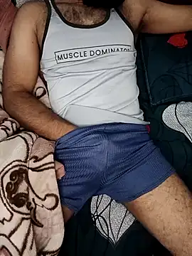 Snapshot of bhaveshPlayboy chatting on February 19, 7:48 am bhaveshPlayboy online show from February 19, 7:48 am