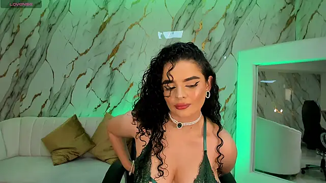 KylieJenkins online show from February 16, 11:17 am