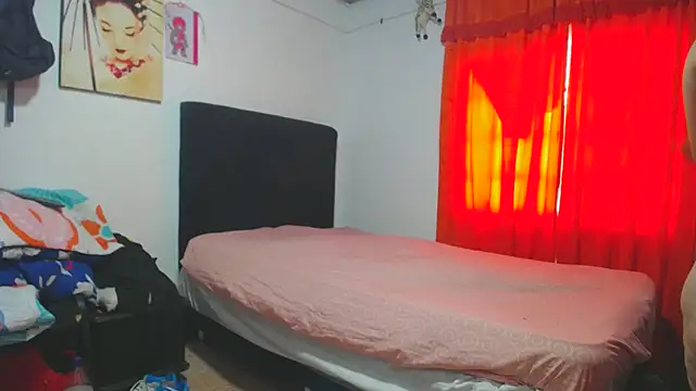 Snapshot of Meloncillo_and_Babyliss99 chatting on February 22, 3:54 pm Meloncillo and Babyliss99 online show from February 22, 3:54 pm