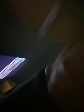 Snapshot of Wearpantyhosenorfolk chatting on November 11, 11:38 pm Wearpantyhosenorfolk online show from November 11, 11:38 pm