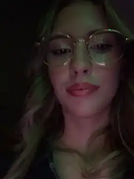 Snapshot of fanyabbey chatting on January 18, 7:01 am fanyabbey online show from January 18, 7:01 am