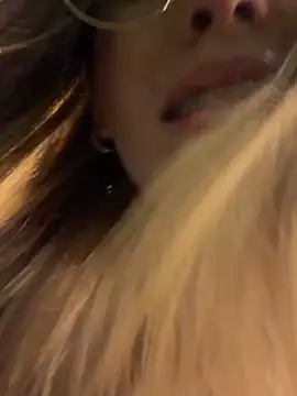 Snapshot of fanyabbey chatting on March 4, 4:07 am fanyabbey online show from March 4, 4:07 am