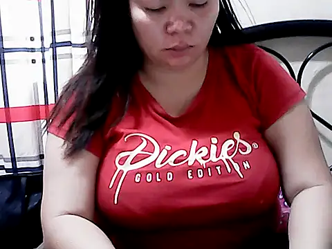 HornyPussie69 online show from March 25, 11:55 pm