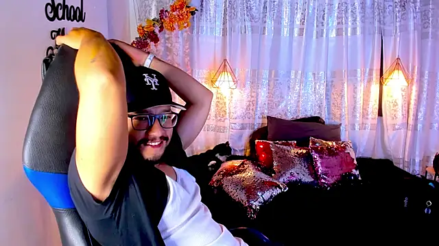 Ethan w12 online show from October 13, 8:09 pm