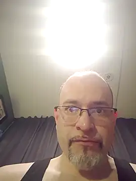 Curious9884 online show from April 27, 2:20 am